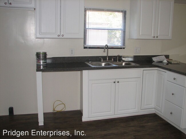 Building Photo - 3 br, 2 bath House - 3192 Highway 72 West