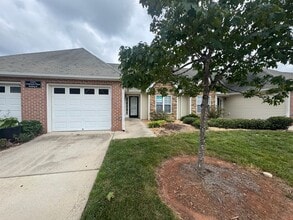Building Photo - 11371 Clubhaven Pl