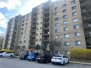 Building Photo - 1400 Smokey Wood Dr