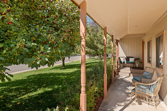 Front porch - 47 Coyote Cir