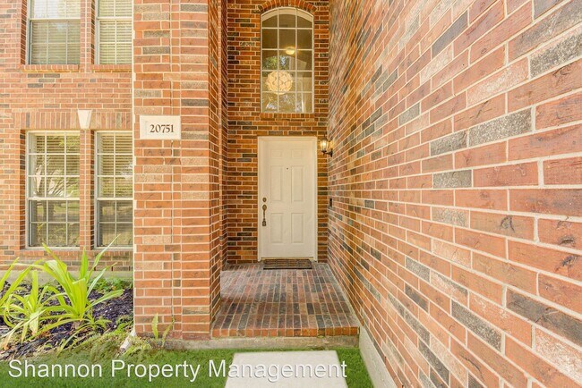 Building Photo - 4 br, 3 bath House - 20751 Spring Rose Dr