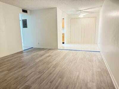 Photo - 27 Golfs Edge Apartment