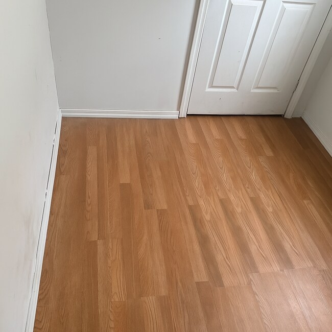 Building Photo - 73 Pine St