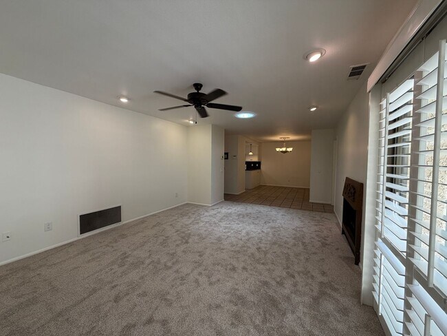 Foto del edificio - 607 E Palm Ave