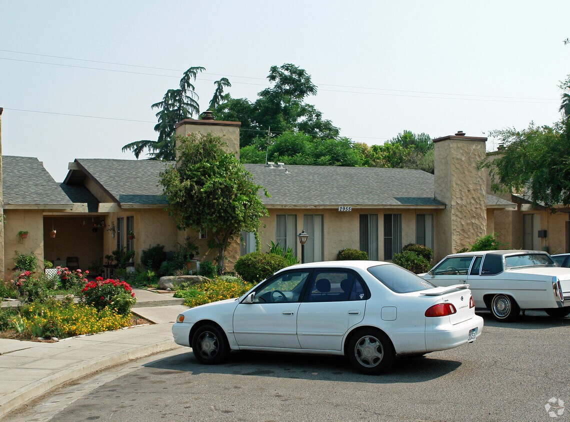 Building Photo - 2955 E Peralta Way