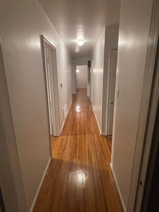 Foto del edificio - 3204 Castle Heights Ave