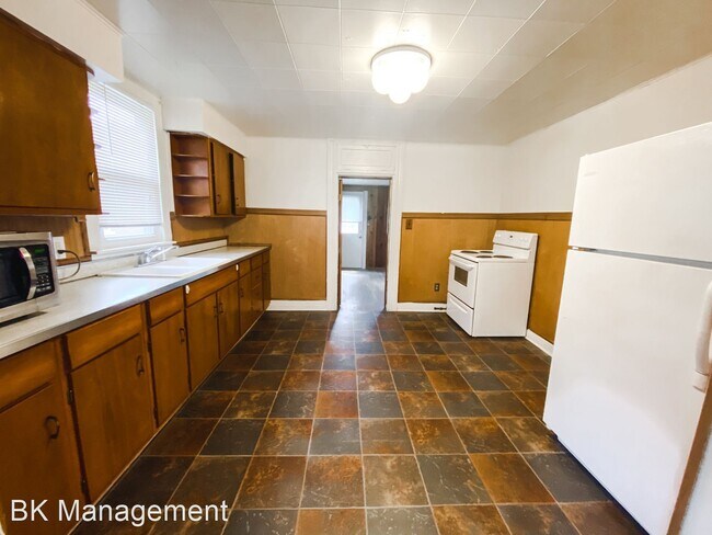 Foto del edificio - 3 br, 1 bath House - 321 Lawn Ave
