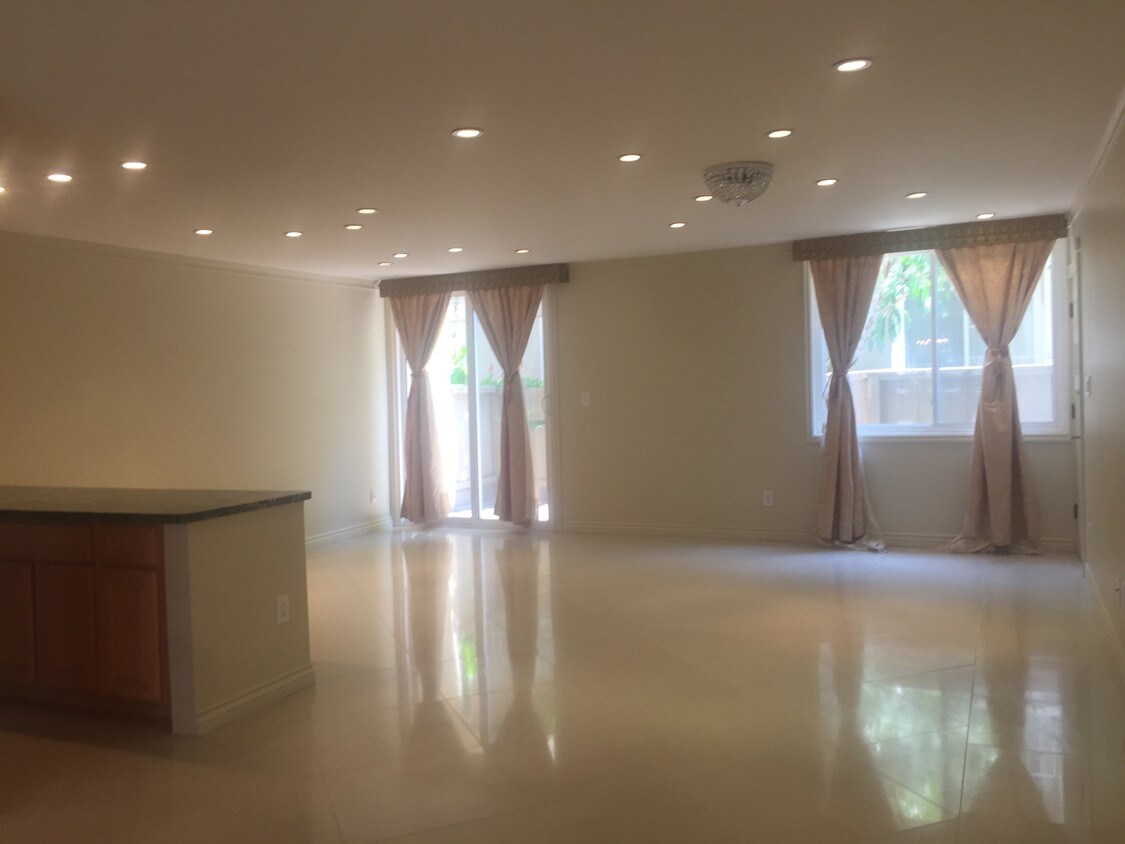 4610 Densmore Ave, Los Angeles, CA 91436 Condo for Rent in Los