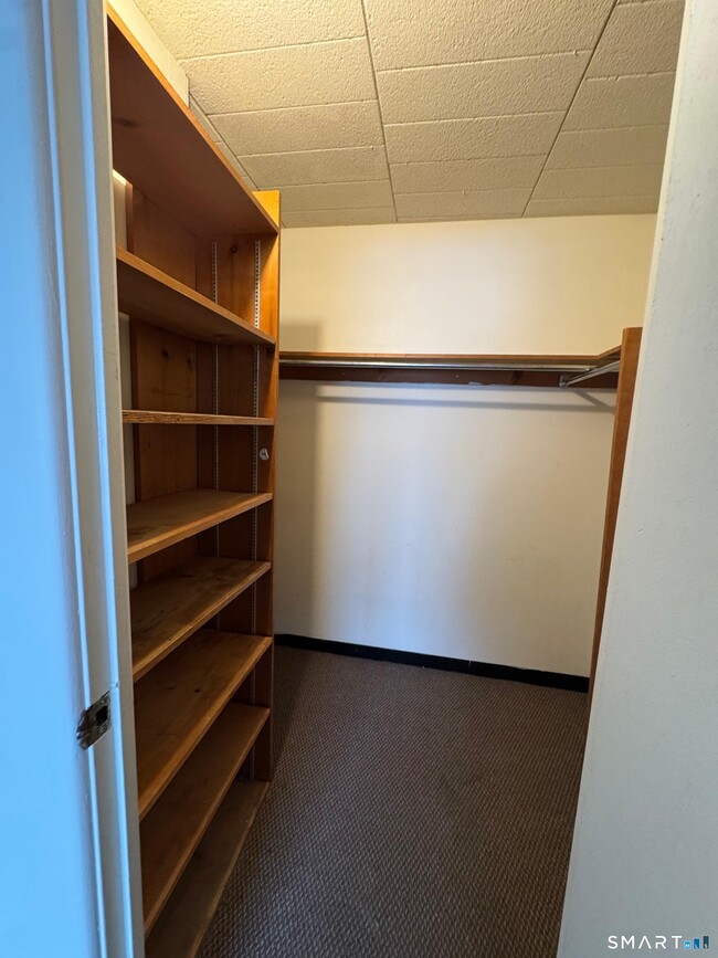 Foto del edificio - 1575 Boston Ave