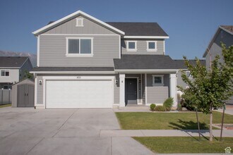 Building Photo - 455 S 390 W
