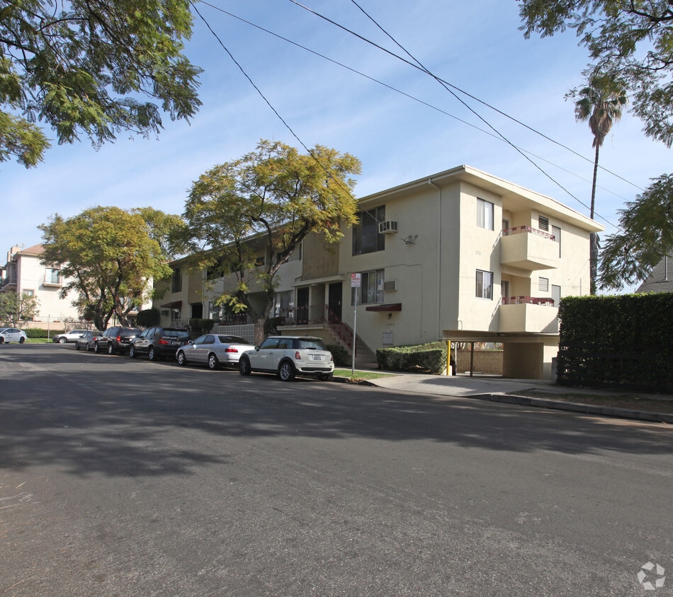 18401866 Rodney Dr, Los Angeles, CA 90027 Apartments in Los Angeles, CA