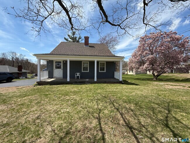 Foto del edificio - 31 Waterbury Rd