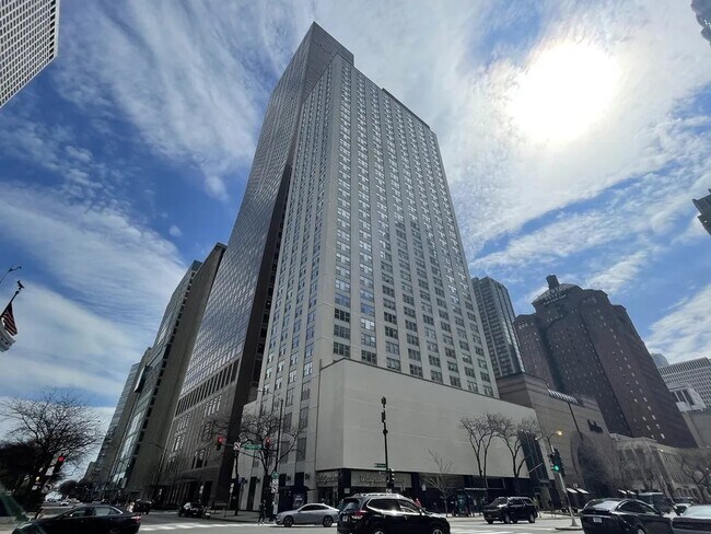 Foto del edificio - 777 N Michigan Ave