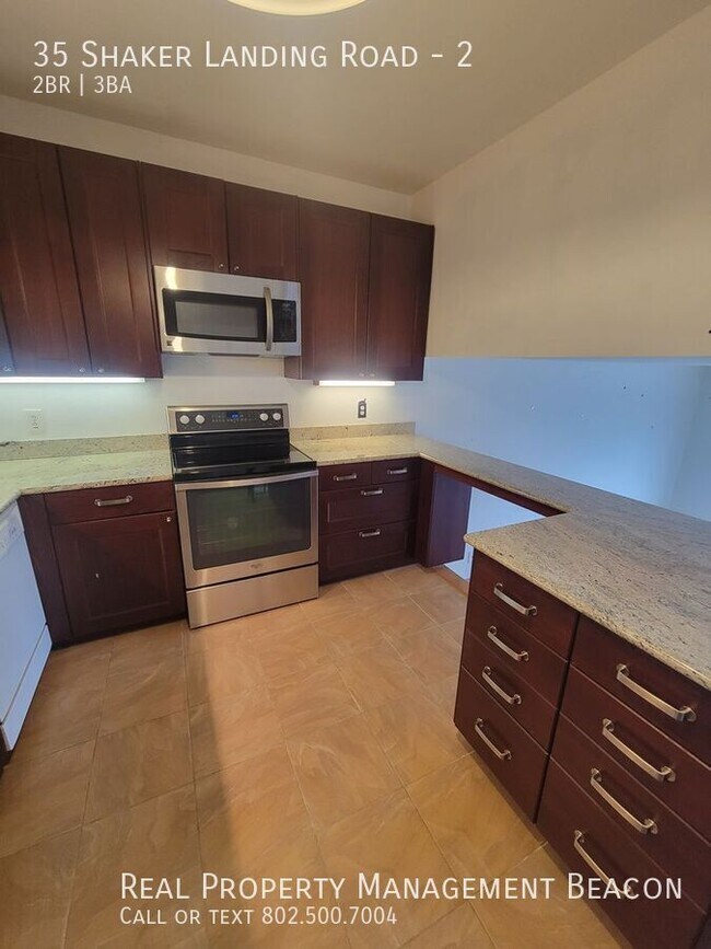 Foto del edificio - 35 Shaker Blvd