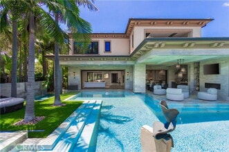 Building Photo - 121 Amber Sky