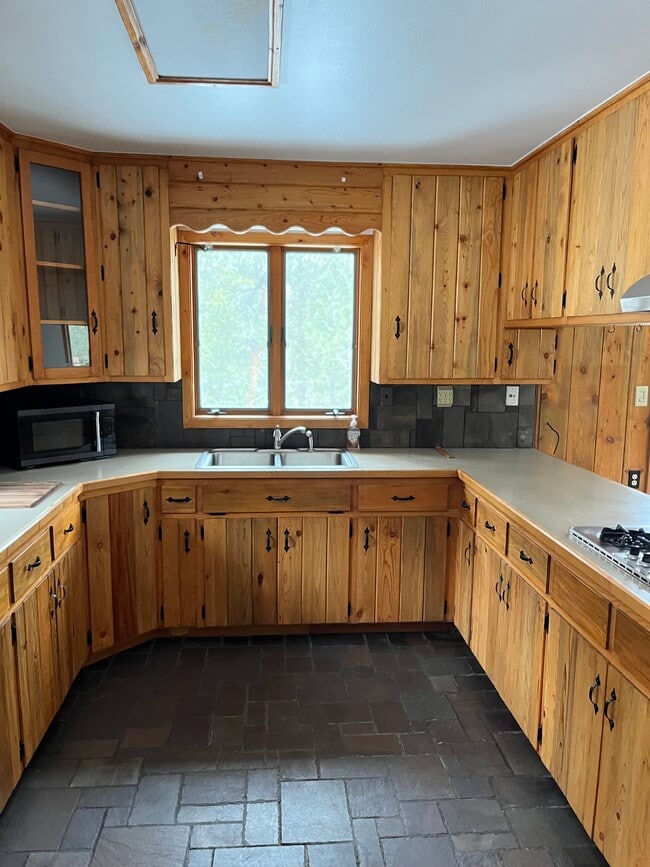 Photo - 304 Cabin Creek Rd House