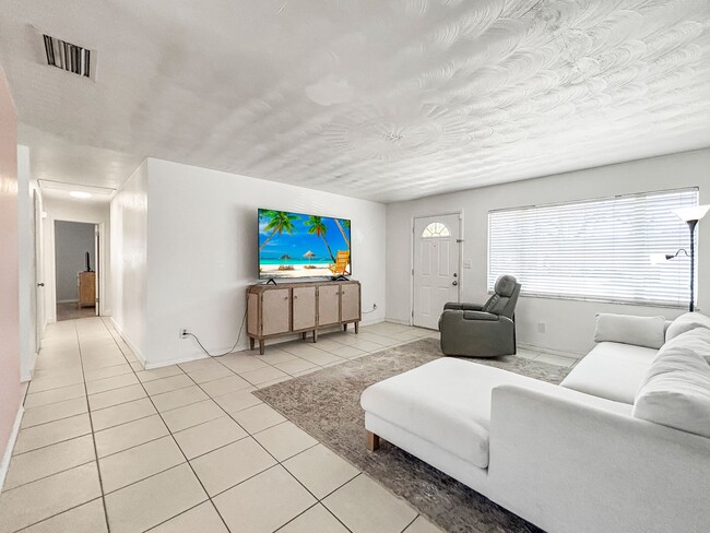 Building Photo - Beautiful 3BR | 1BA Unfurnished Home for Rent – Move-In Ready!