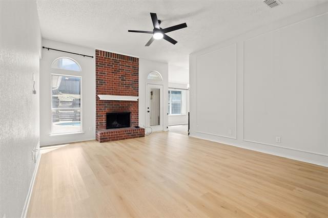 Foto del edificio - 6808 Cedar Shadow Dr