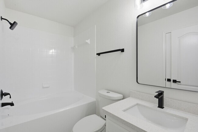 Foto del edificio - 20615 Moonrise River Ln