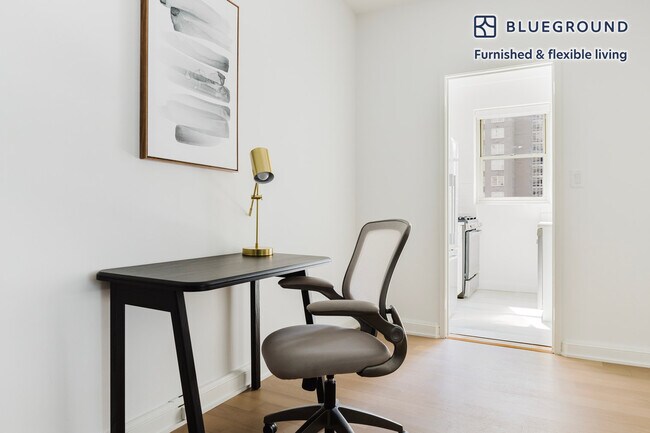 Foto del edificio - 300 E 57th St