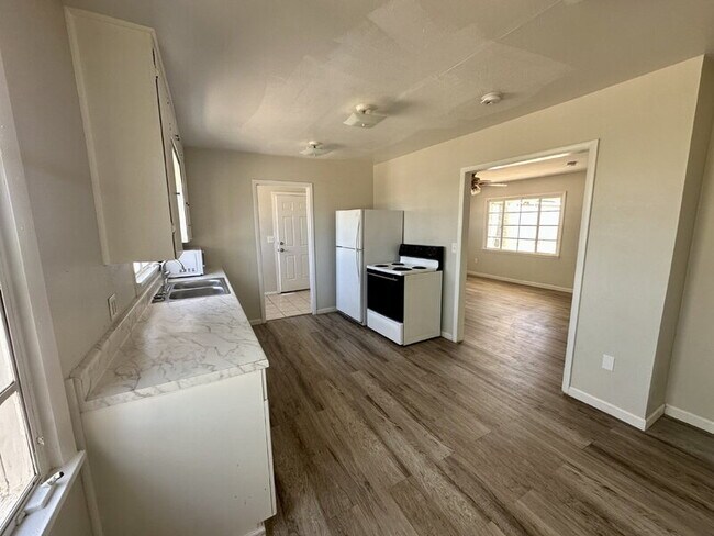 Foto del edificio - 544 N 7th Pl