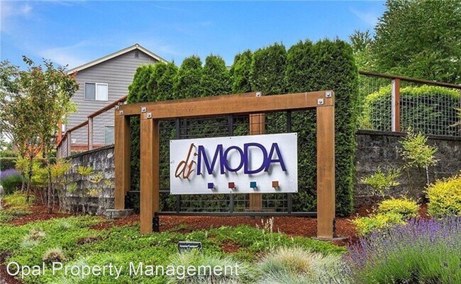 Building Photo - 2 br, 2.5 bath House - 1307 158th Place So...