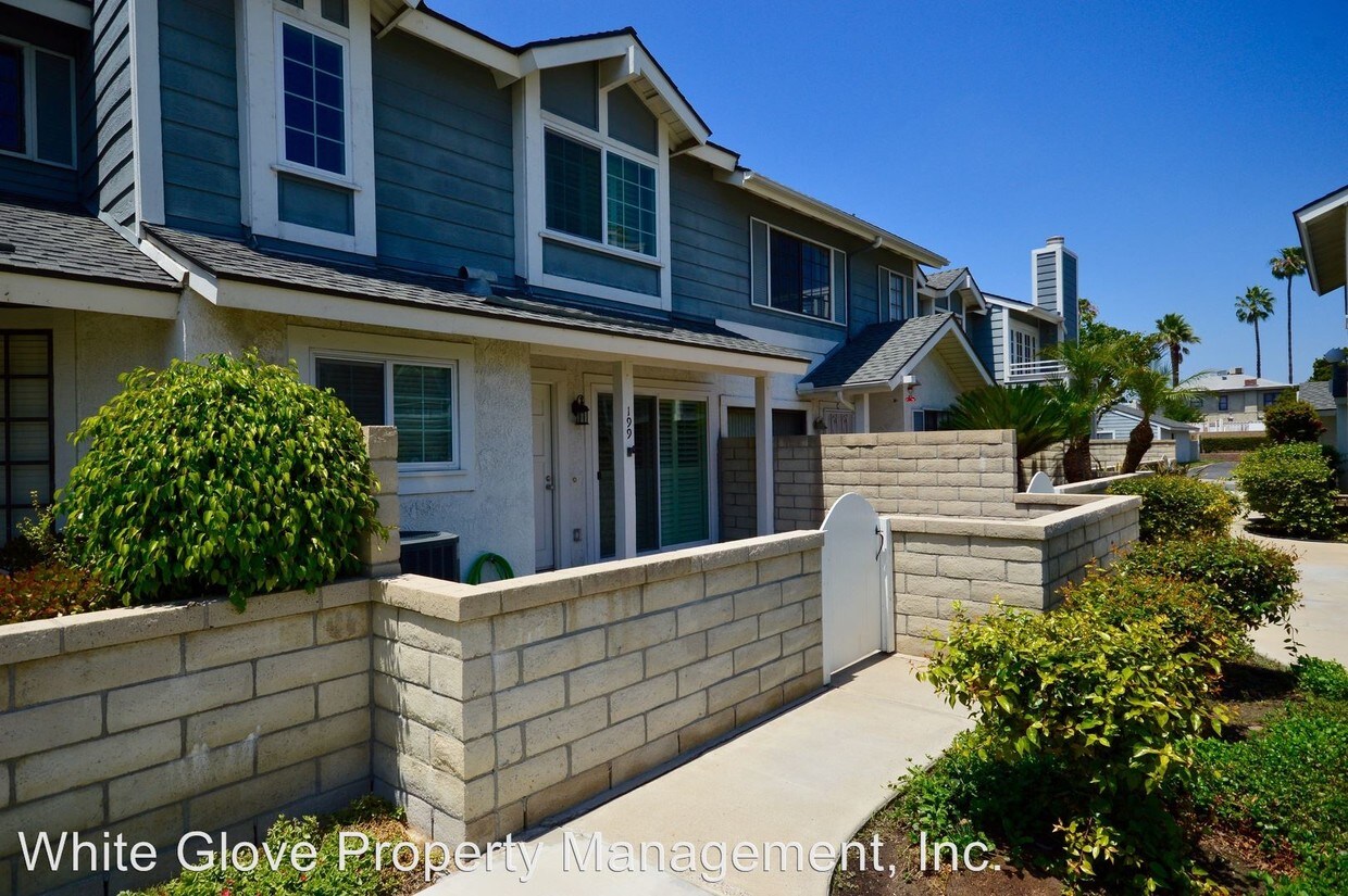 Primary Photo - 199 N Magnolia Ave
