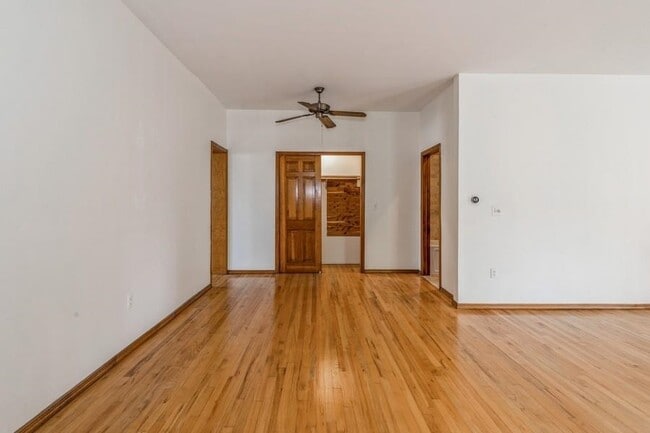 Foto del edificio - 212 Warren St