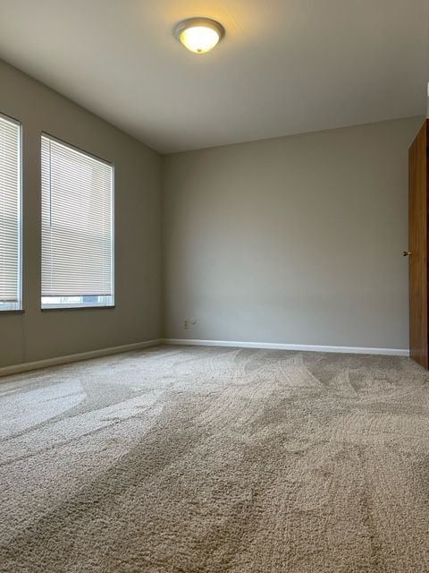 Building Photo - 1400 Sangamon Dr