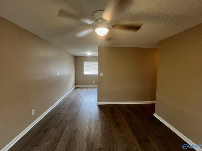 Building Photo - 1002 6th Ave SW