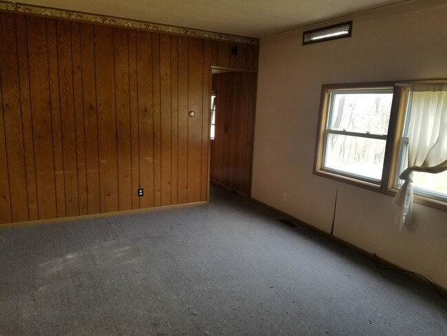Building Photo - 1145 Hendersonville Rd