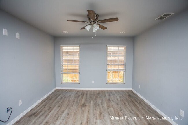 Foto del edificio - 1306 N Colton Ave