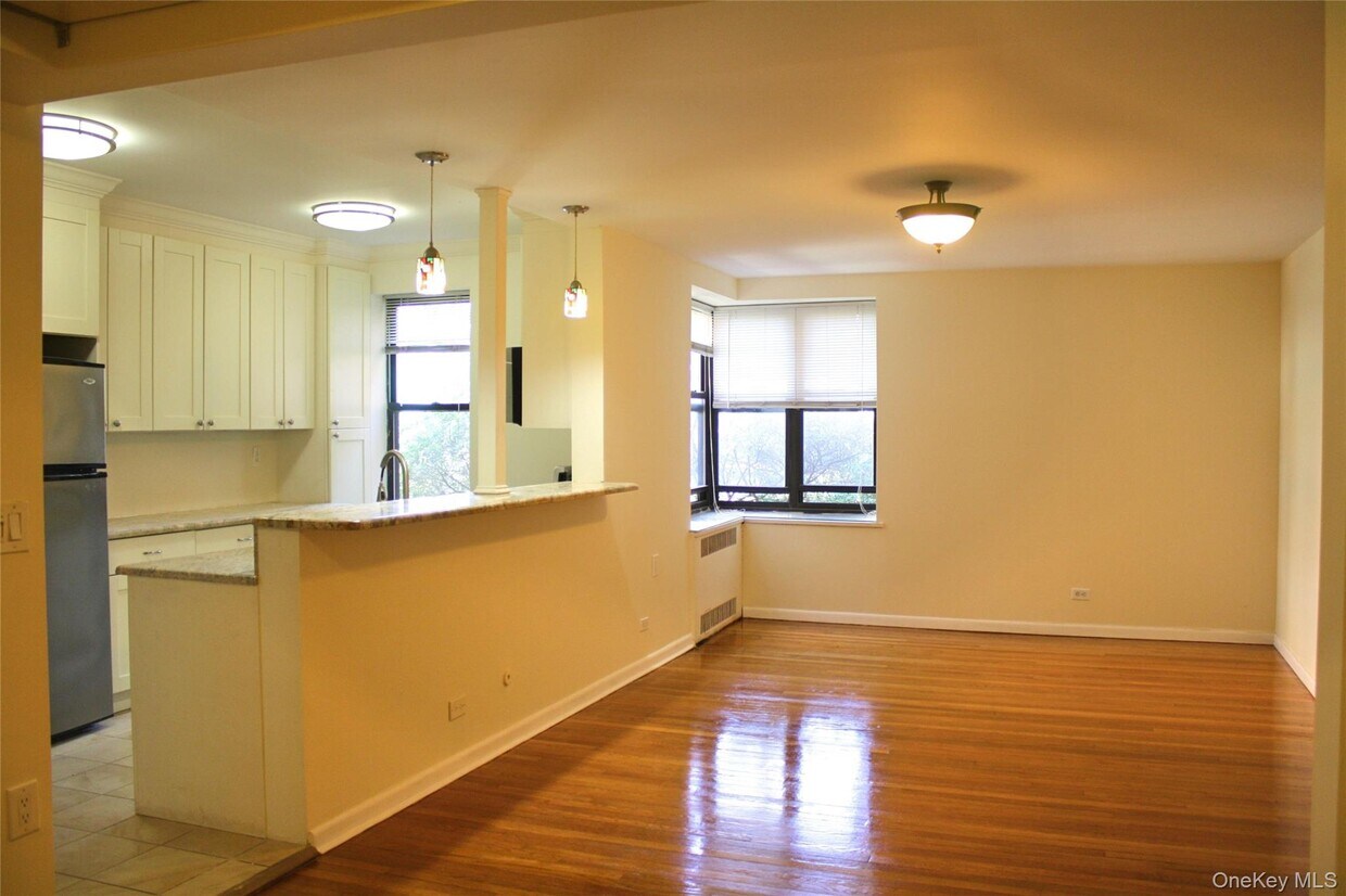 Foto principal - 2 Greenridge Ave