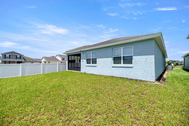 Building Photo - ???? Available 4 Bedroom Now in Calesa Township – No Rear Neighbors!