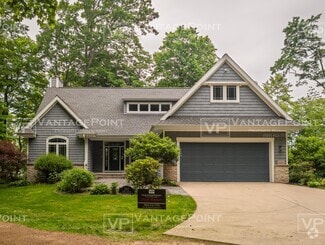 Building Photo - 5311 Shore Acres