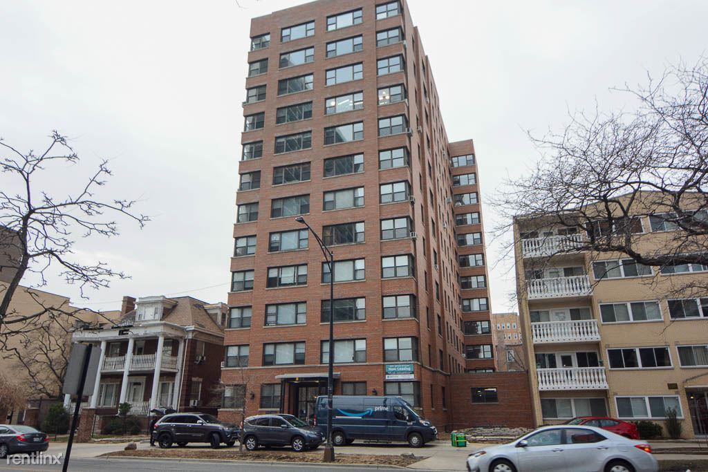 Primary Photo - 5858 N Sheridan Rd