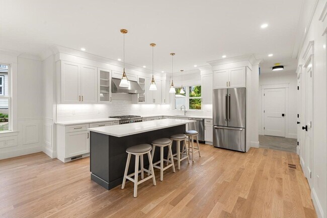 Foto del edificio - 45 Maplewood St