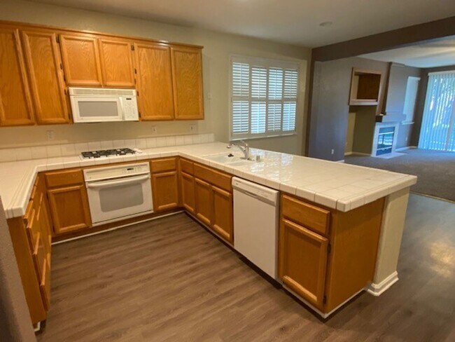 Foto del edificio - Nice Roseville home!