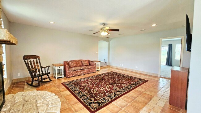 Foto del edificio - 5075 FM 5