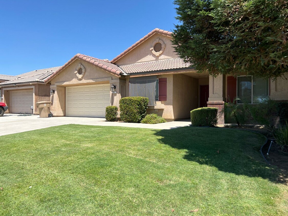 Primary Photo - Northwest Bakersfield