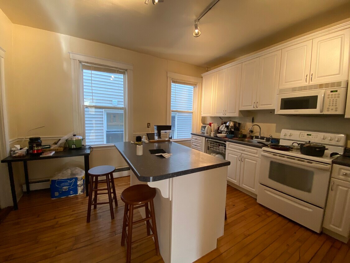 19 Sachem St, Boston, MA 02120 Apartments in Boston, MA