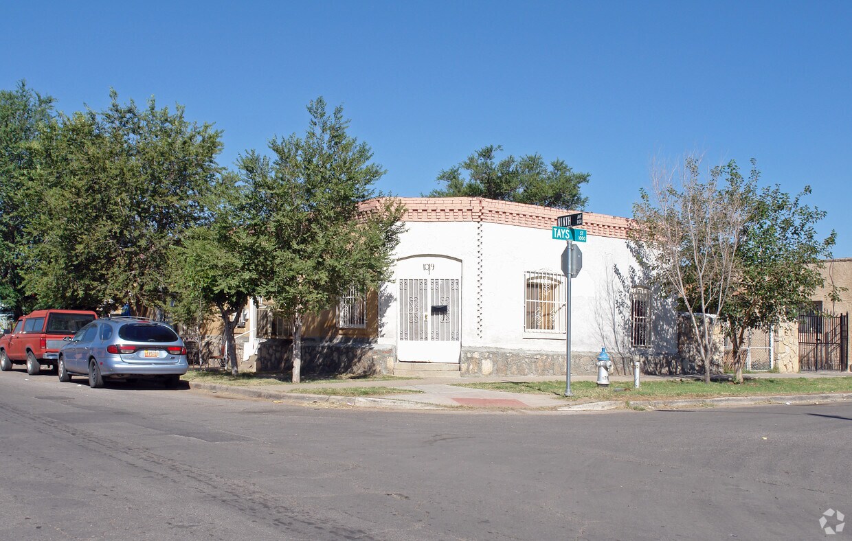 Primary Photo - 1019 Tays St
