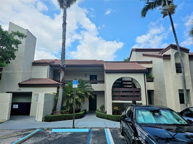 Building Photo - 9070 SW 125th Ave