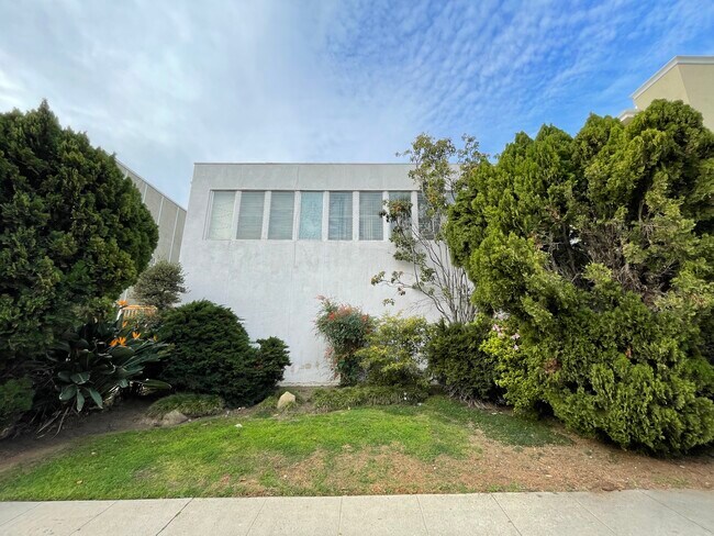 Foto del edificio - 1827 Parnell Ave