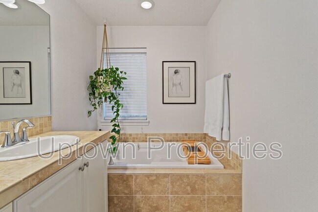 Foto del edificio - 16167 NW Centine Ln