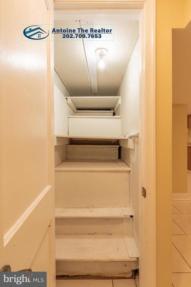 Foto del edificio - 633 M St NE