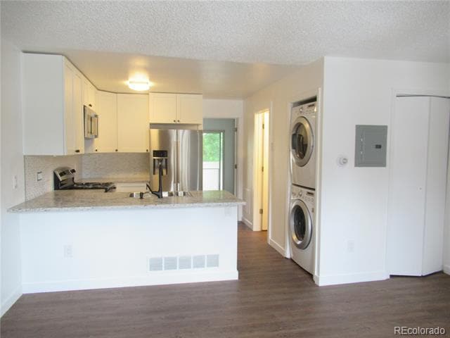 Building Photo - 9617 W Chatfield Ave