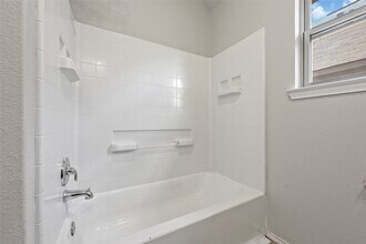 Building Photo - 8910 Hartford River Ln