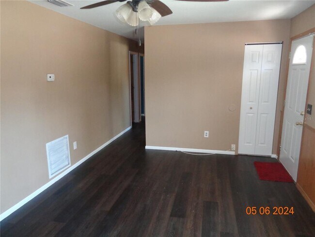 Building Photo - 231 Dogwood Ave