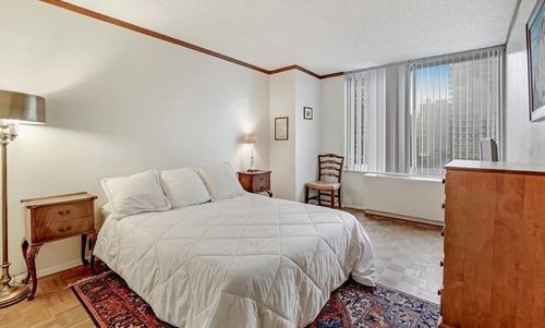 Foto principal - 414 E 79th St